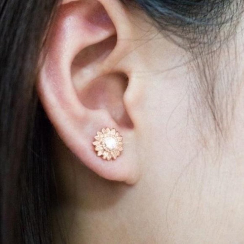 STERLING SILVER DIAMOND SUNFLOWER STUD EARRINGS, nice Earrings, cute Earrings - Picture 3 of 4